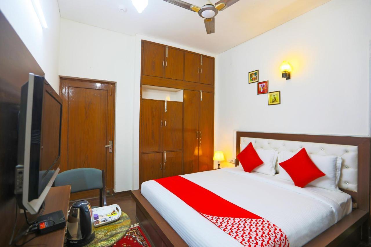 Oyo 62702 Golden Home Stay New Delhi Eksteriør bilde