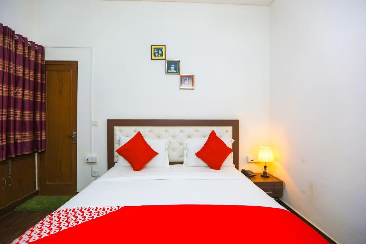 Oyo 62702 Golden Home Stay New Delhi Eksteriør bilde